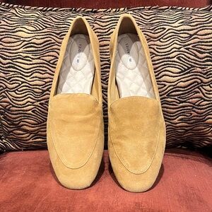 Birdies Women's Tan Suede Loafers